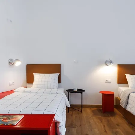 The Baroness * Kalamata